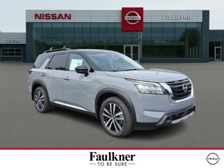 New 2025 Nissan Pathfinder Platinum image 1