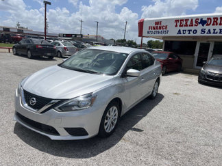 Used 2019 Nissan Sentra SV image 1