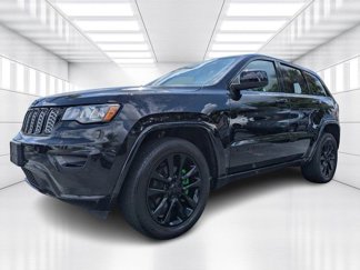 Used 2019 Jeep Grand Cherokee Altitude image 1