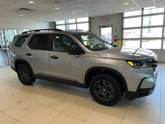 New 2025 Honda Pilot TrailSport image 1