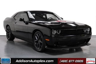 Used 2022 Dodge Challenger SXT w/ Blacktop Package image 1