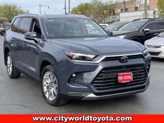 Used 2024 Toyota Grand Highlander Platinum image 1