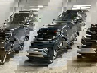 New 2025 Ford Expedition Platinum image 1