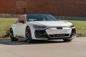New 2025 Audi RS e-tron GT performance image 1