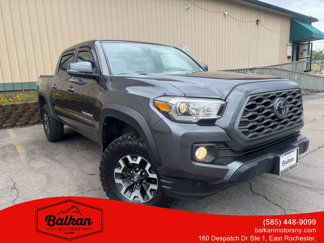Used 2021 Toyota Tacoma TRD Off-Road image 1