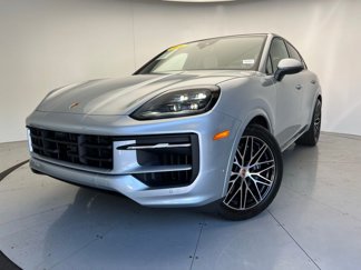 Used 2025 Porsche Cayenne Coupe image 1