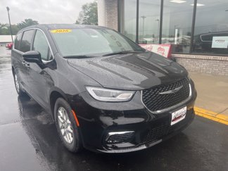 New 2026 Chrysler Pacifica Select image 1