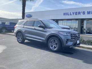 New 2025 Ford Explorer Active w/ Active Comfort Package image 1