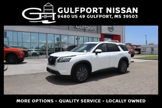 New 2025 Nissan Pathfinder SL image 1