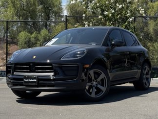 Used 2025 Porsche Macan image 1