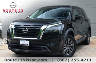 Certified 2023 Nissan Pathfinder S image 1
