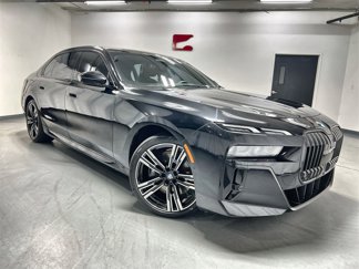 Used 2023 BMW 760i xDrive w/ Parking Assistance Package image 1