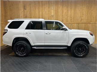 Used 2015 Toyota 4Runner SR5 Premium image 1