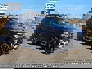 New 2025 Volkswagen Atlas Peak Edition SE image 1