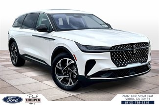 New 2025 Lincoln Nautilus Premier image 1