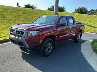 Used 2025 Nissan Frontier SV image 1