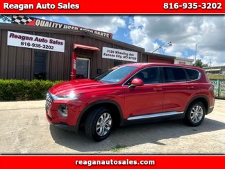 Used 2019 Hyundai Santa Fe SE image 1