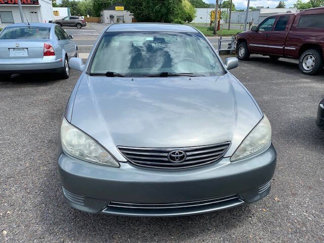Used 2005 Toyota Camry LE image 1
