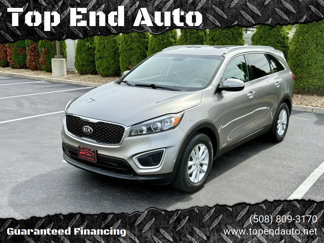 Used 2017 Kia Sorento LX w/ LX Convenience Package image 1