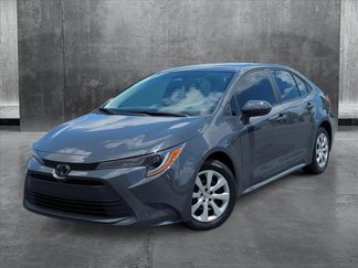 Used 2025 Toyota Corolla LE image 1