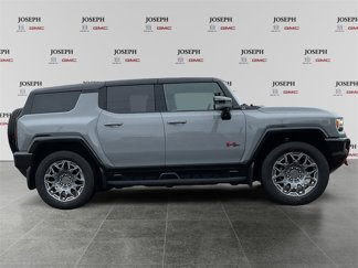 Used 2025 GMC Hummer EV 3X w/ LPO, Illumination Package image 1