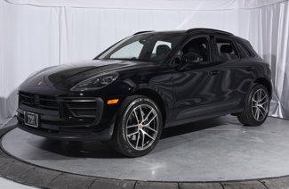 Used 2024 Porsche Macan image 1
