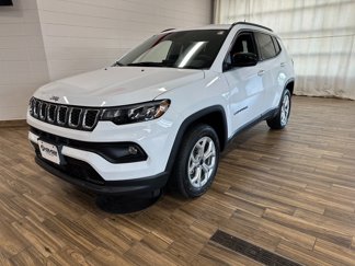 New 2025 Jeep Compass Latitude image 1