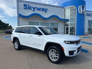 Used 2024 Jeep Grand Cherokee L Laredo w/ Luxury Tech Group I image 1