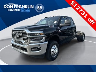 New 2025 RAM 3500 Tradesman w/ Chrome Appearance Group image 1