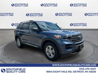 Used 2021 Ford Explorer XLT image 1