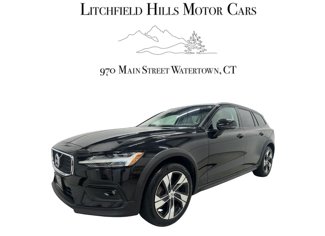 Used 2020 Volvo V60 T5 Cross Country w/ Protection Package Premier image 1