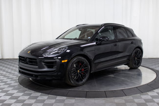 Used 2025 Porsche Macan GTS image 1