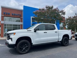 New 2025 Chevrolet Silverado 1500 LT Trail Boss w/ Convenience Package II image 1