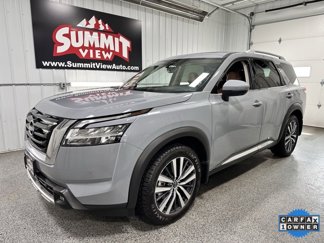 Used 2022 Nissan Pathfinder Platinum image 1