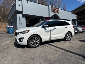 Used 2016 Kia Sorento SX image 1