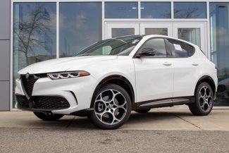 New 2025 Alfa Romeo Tonale w/ Active Assist Package image 1