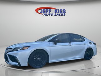 Used 2023 Toyota Camry XSE image 1