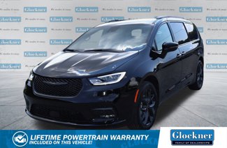New 2026 Chrysler Pacifica Limited image 1