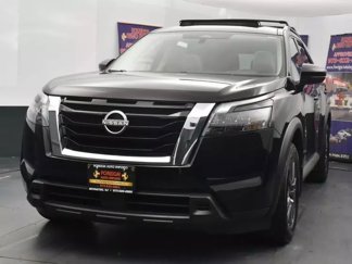 Used 2023 Nissan Pathfinder SV w/ SV Premium Package image 1
