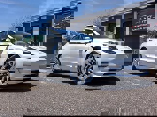 Used 2022 Tesla Model 3 image 1
