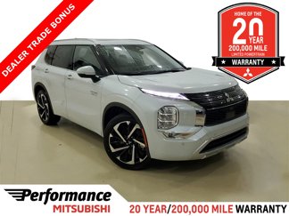 New 2025 Mitsubishi Outlander SEL image 1