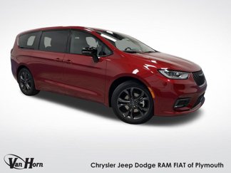 New 2026 Chrysler Pacifica Select image 1