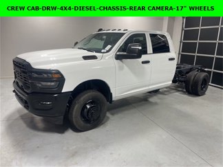 New 2026 RAM 3500 4x4 Crew Cab DRW image 1