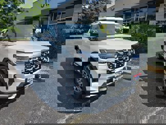 New 2025 Ford Explorer Platinum image 1