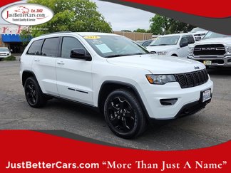 Used 2019 Jeep Grand Cherokee Laredo image 1