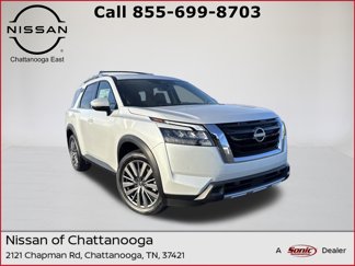 New 2025 Nissan Pathfinder SL w/ SL Premium Package image 1