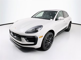 New 2025 Porsche Macan image 1