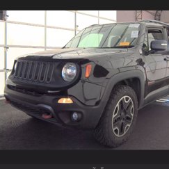 Used 2015 Jeep Renegade Trailhawk image 1