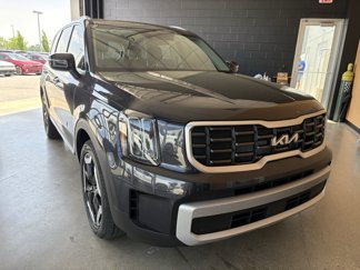 New 2025 Kia Telluride S image 1