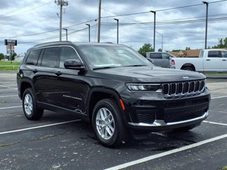 New 2025 Jeep Grand Cherokee L Laredo image 1